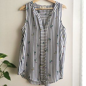 🛍️ 2 for $25  /  Cute Sleeves Blouse